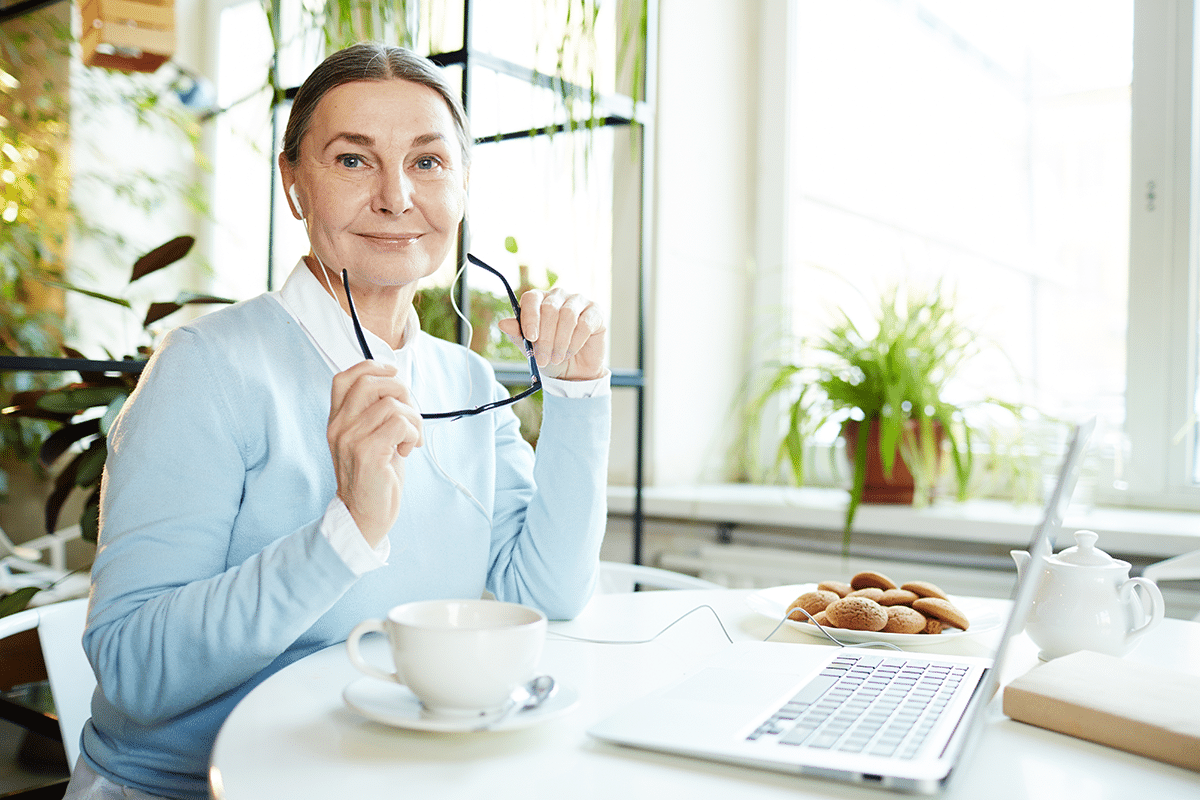 woman reading about federal disability retirement payments